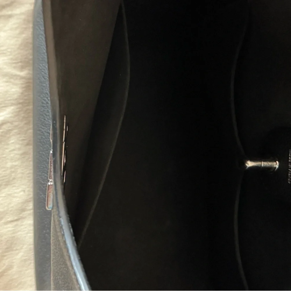 Louis Vuitton Noir Lockme Leather Shoulder Hobo with Silver LV Emblem - Picture 7 of 16